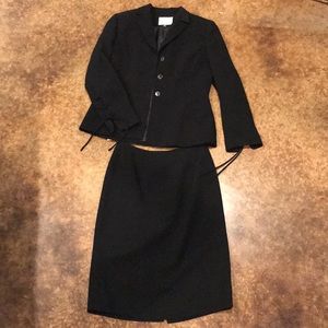 Black skirt with suit jacket.